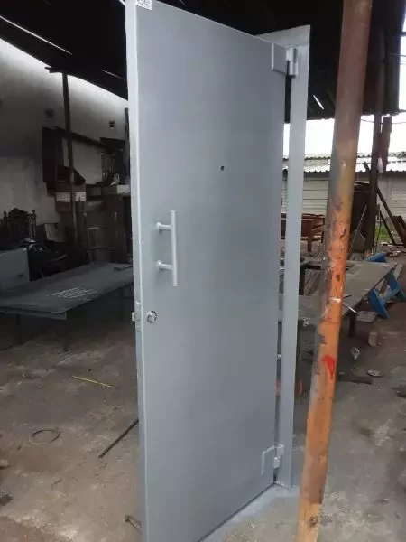 FIRE Rated or Anti Bandit doors