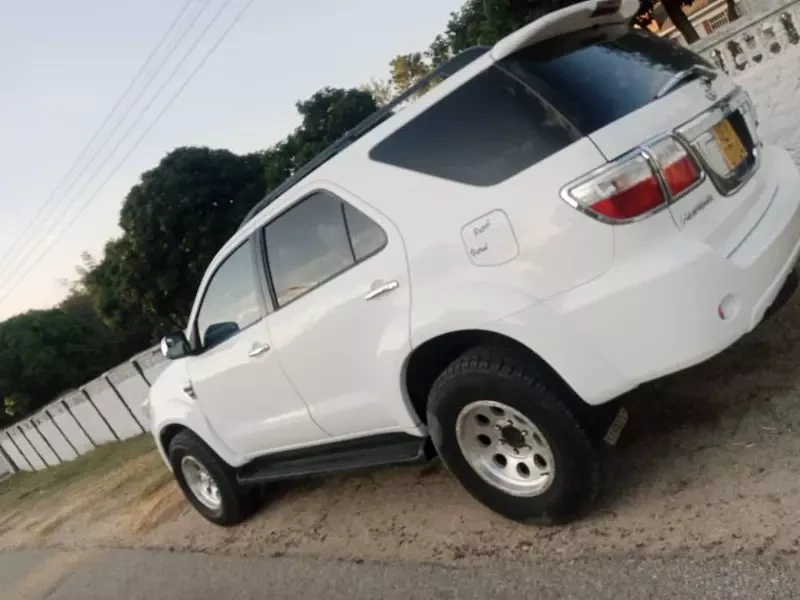 Car Rental/Car Hire: Toyota Fortuner, 7 seater, needs no introduction