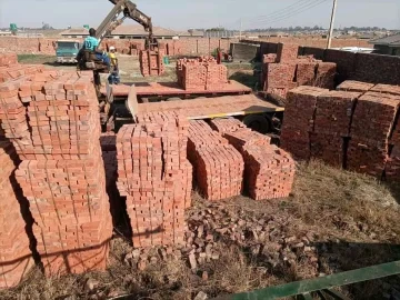 Palletized common bricks per 1000