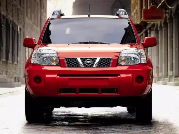 Neat Nissan X Trail Mid SUVs 4x4s for hire.. From