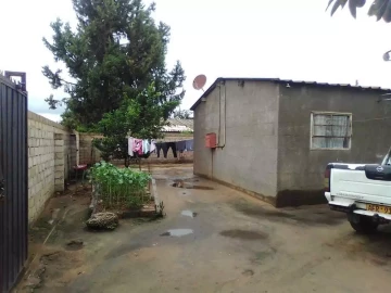 Chitungwiza - House