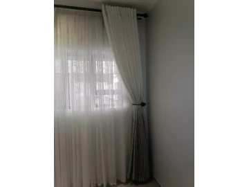 Window treatment set curtains $12/m