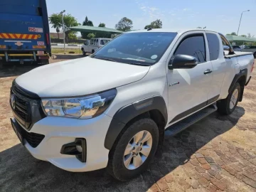 Toyota hilux Gd6 4x4 for Hire