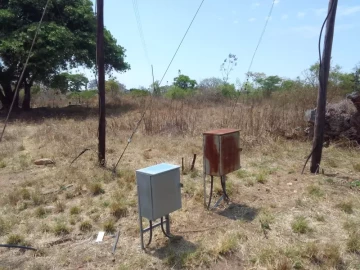 Freestanding outdoor meterboxes