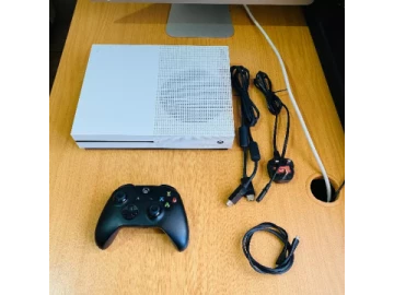 Xbox Microsoft Xbox One S with EA FC24 & 6 Games